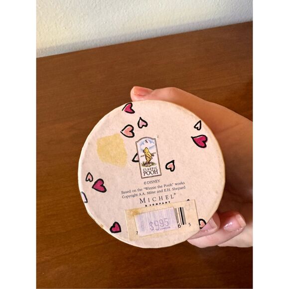 NIB Vintage Disney Pin “Friendlier with Two” Classic Pooh and Piglet 1" Round Pi - Picture 2 of 5